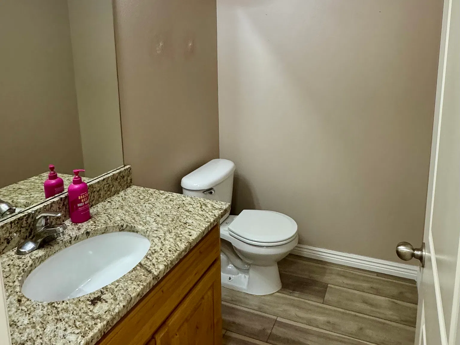 3 bed, 2.5 bath, 1450 sqft, $1,900 — Photo 4
