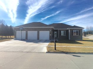 4406 11th Ave, Kearney, NE 68845