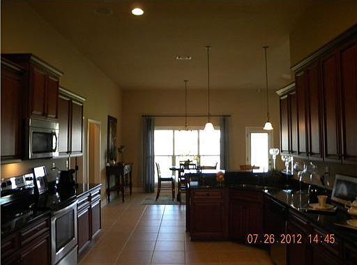 3rd image of 12005 Yellowwood Dr