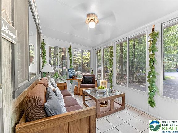 4th image of 35 Elmwood Ct