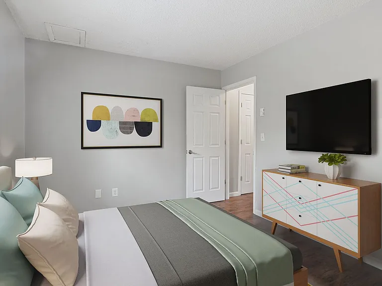 River Edge Apartments — Photo 5