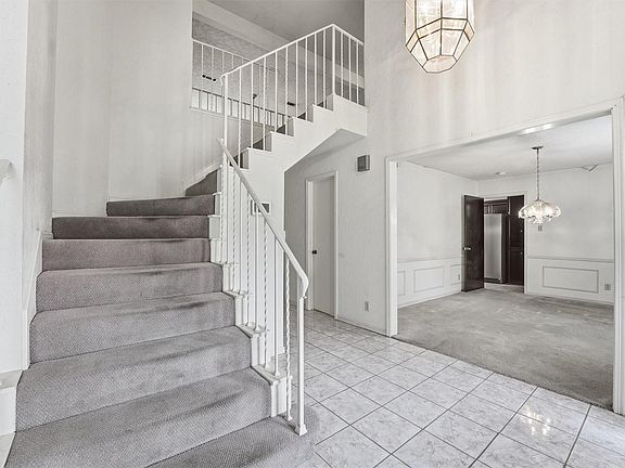 5th image of 8115 Theisswood Rd