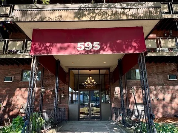 595 Revere Beach Pkwy APT 39, Revere, MA 02151