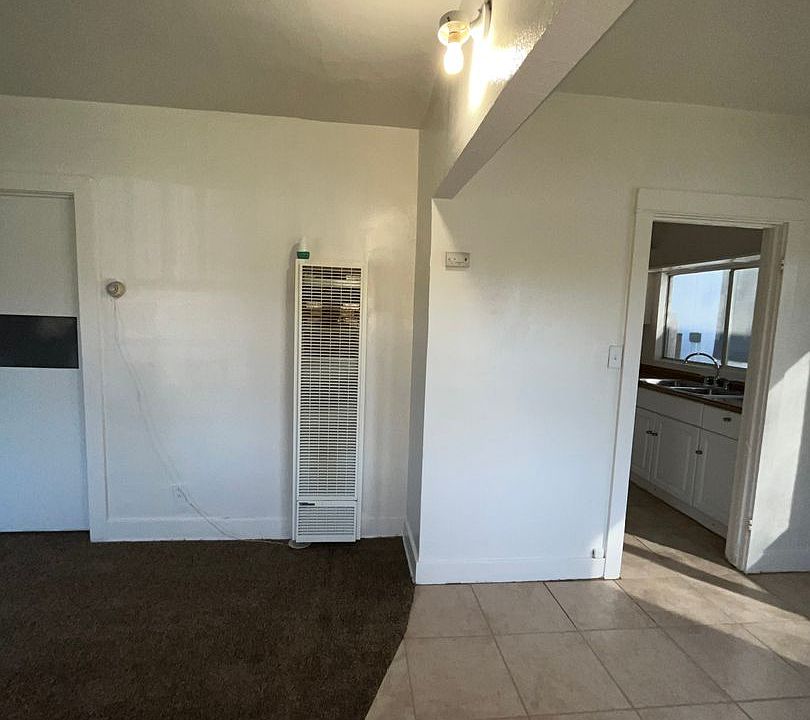 502 W School St, Visalia, CA 93291 Zillow