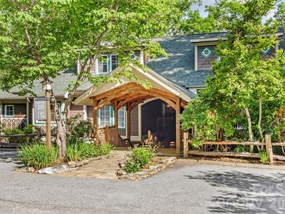 250 Creekside Way #C102, Burnsville, NC, 28714