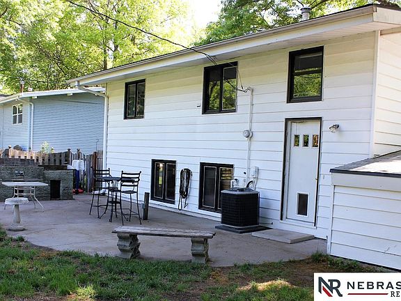 2nd image of 1112 Lancaster Ln
