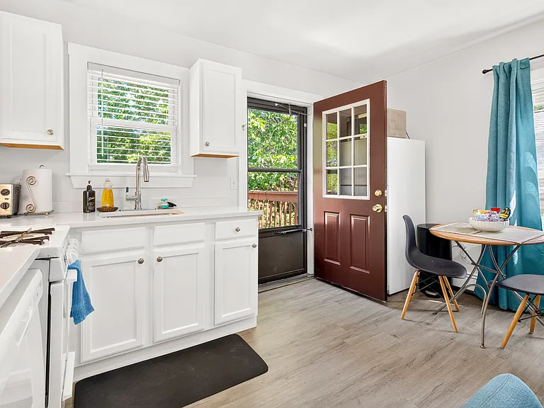 22 Hews St #3 — Photo 4