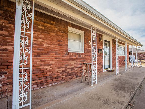 4th image of 3711 46th St