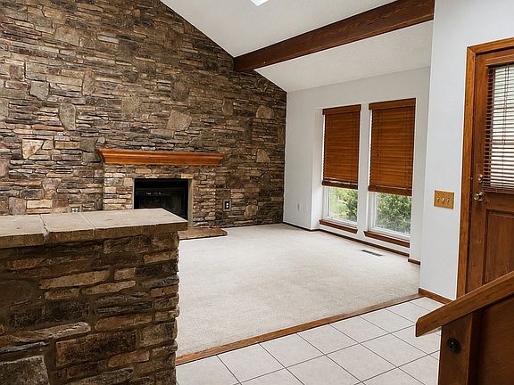 2nd image of 4549 Ensenada St