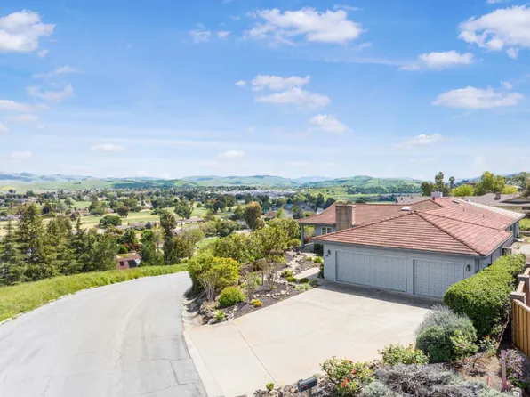 46 David Dr, Hollister, CA 95023