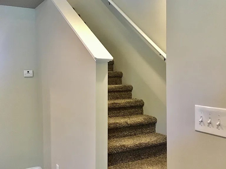 215 Capstone Dr — Photo 8