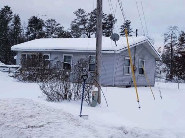 561 Pembrook Dr, Grayling, MI 49738