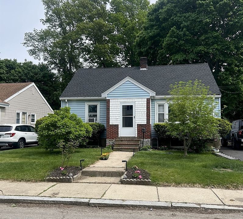 1st image of 11 Hartlawn Rd