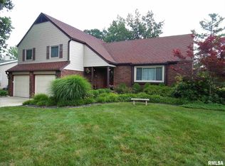 416 Cardinal Dr, Mount Vernon, IL 62864