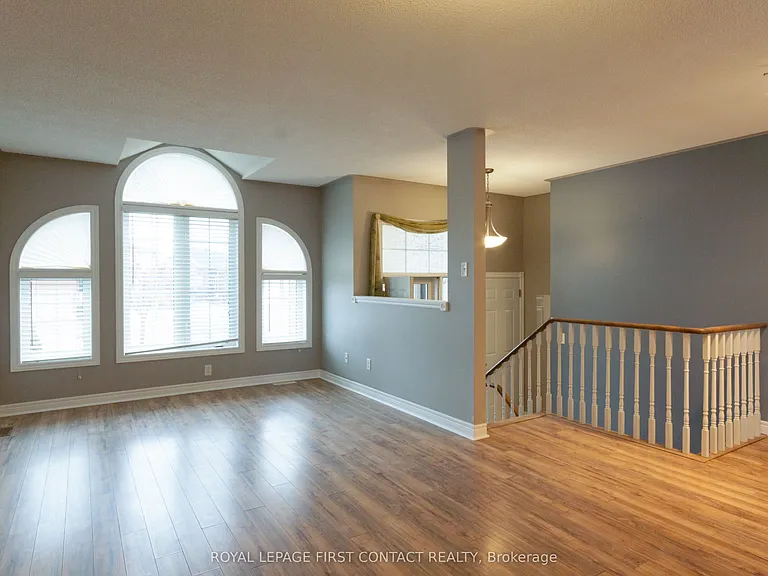 238 Wessenger Dr #UPPER — Photo 3
