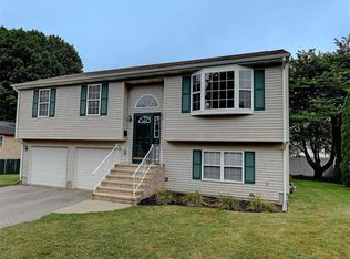 77 Funston Ave, Providence, RI 02908