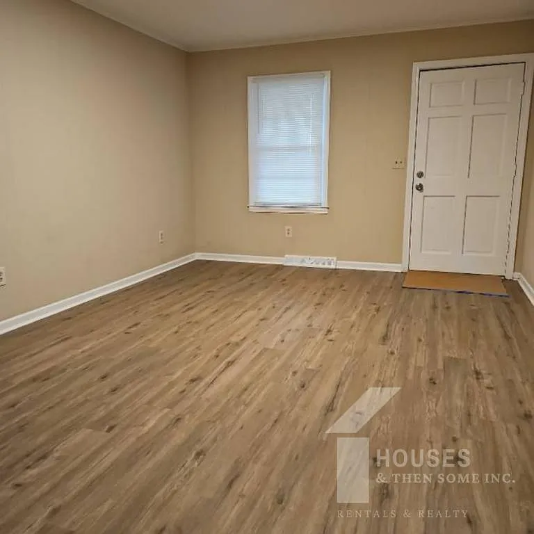 Building Photo - 108 Batson Dr
