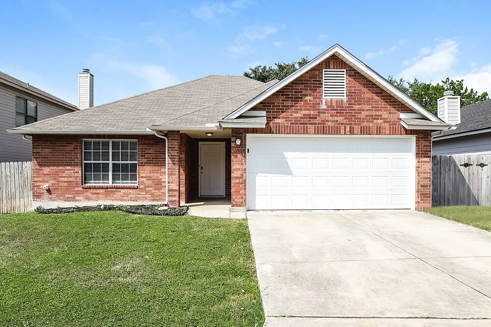 3 bed, 2.0 bath, 1535 sqft, $1,815 — Photo 1