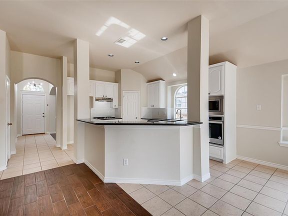 4th image of 11713 Pheasant Creek Dr