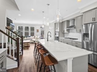 905 Holden Rd, Frederick, MD 21701