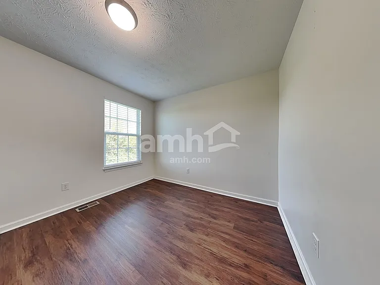 156 Haverstraw Pl — Photo 16