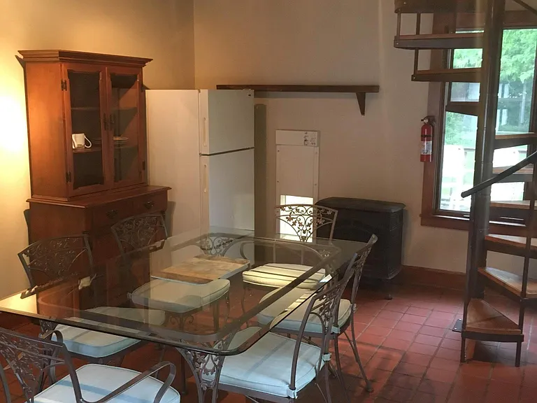 Breakfast room furniture
