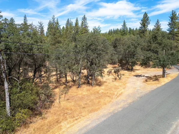 William Dr, Auburn, CA 95602