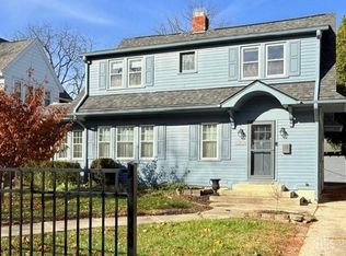 132 S Kensington Pl, Springfield, OH 45504