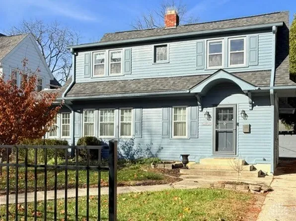 132 S Kensington Pl, Springfield, OH 45504