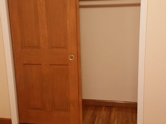 5th image of 2020 33rd St