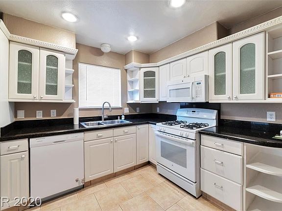 4th image of 8021 Celestial Ave Unit 101
