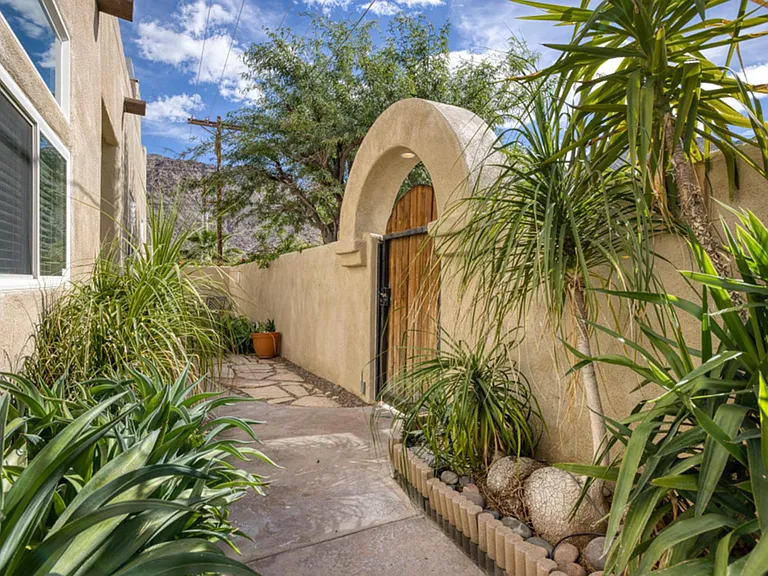 53740 Avenida Navarro — Photo 20