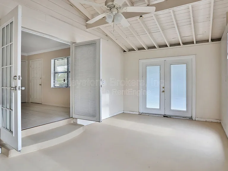 2711 Aloma Ave — Photo 7