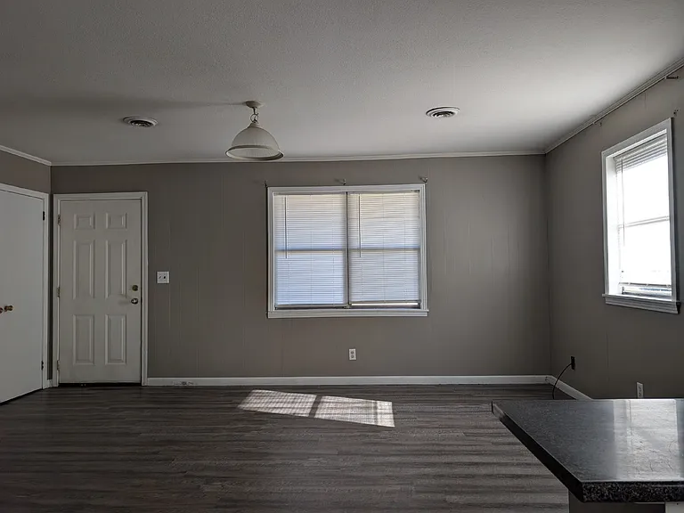 120 Willow Ln #A — Photo 5