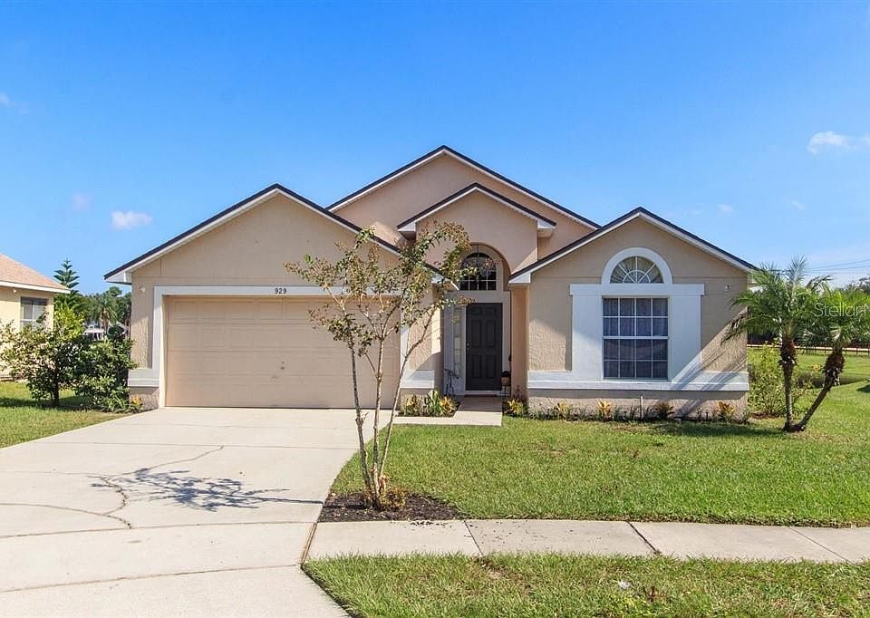 1st image of 929 Delfino Pl