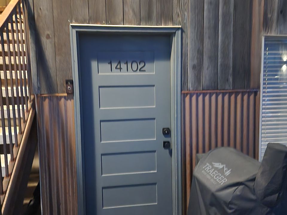 1st image of 280 E Lorene St #14102