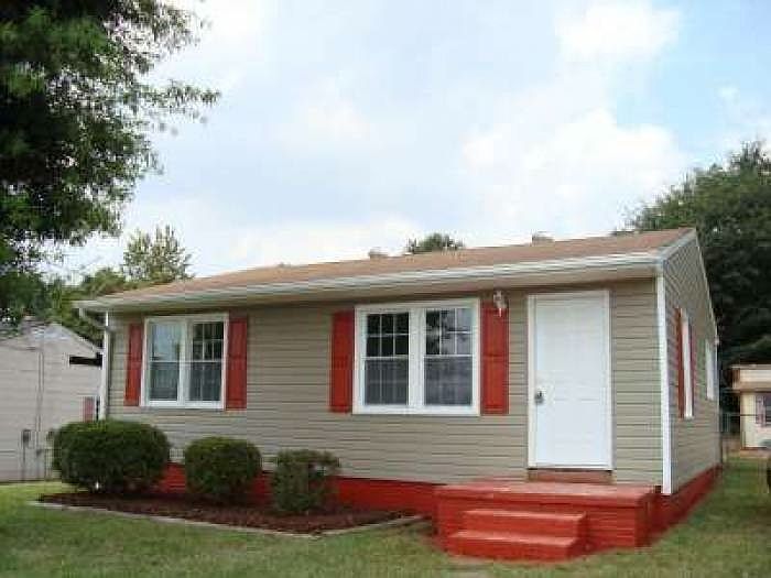 1st image of 2106 Bethlehem Ave