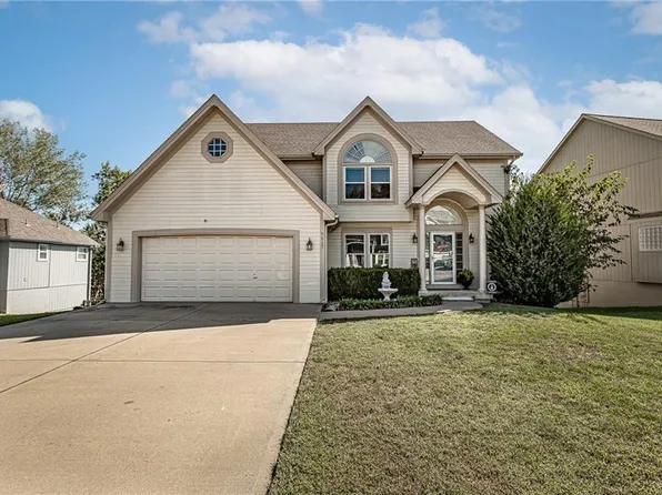 7517 N Booth Ave, Kansas City, MO 64158