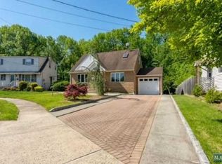 129 Locust Dr, Union, NJ 07083