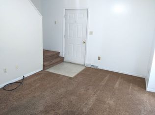 137 Virginia Ave APT A, Rochester, PA 15074