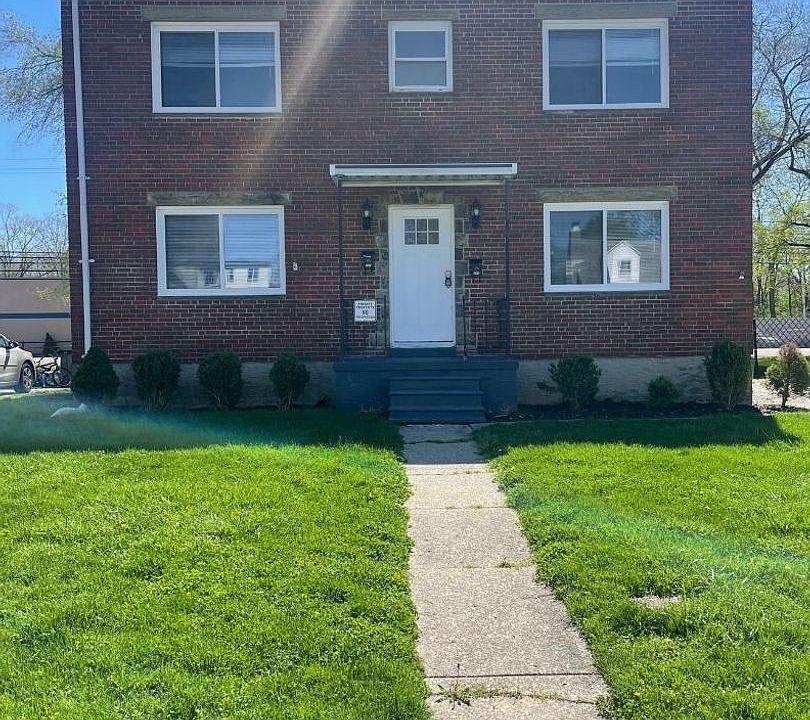 1st image of 388-390 Morris Dr