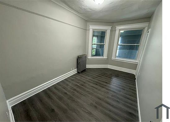 5th image of 69 Farley Ave #2