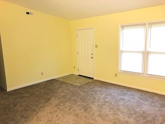 2nd image of 1514 Huntington Ct