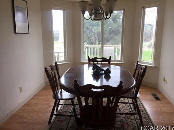 4th image of 424 Live Oak Dr