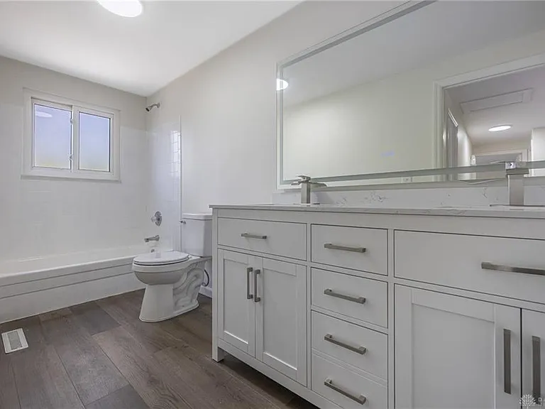 6221 Longford Rd — Photo 24