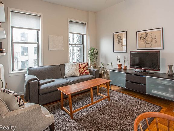 3rd image of 328 Sterling Pl APT 4D