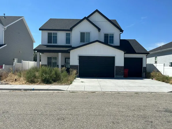 912 Jaylee Dr, Rigby, ID 83442