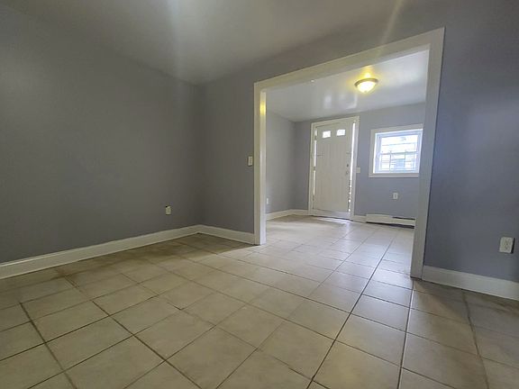 2nd image of 9 Ellington St #B2