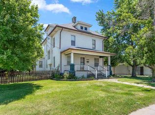 1607 E Washington St, Washington, IA 52353