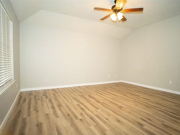 5th image of 12266 Lavon Dr